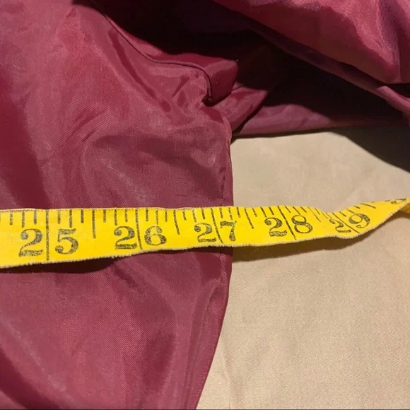 Used vintage Minnesota gophers windbreaker - Picture 7 of 9